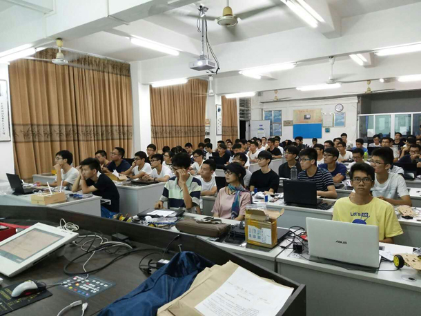 1499429305604768.jpg 培训班.jpg