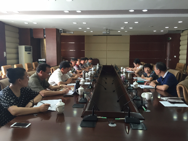 1472799166527784.jpg 张兰英对新提拔干部进行任职集体谈话.JPG