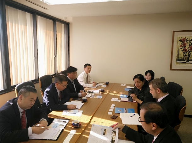 1513324752512207.jpg 图1与大阪学院大学会谈1.jpg