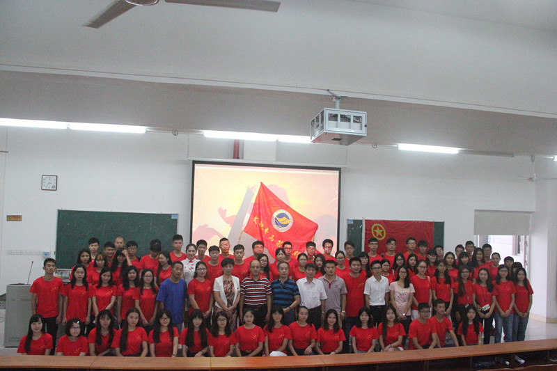 1478590946109916.jpg 合影_副本.jpg